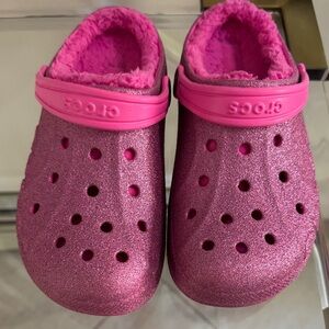 CROCS Kids Sparkly Pink Slippers size J2